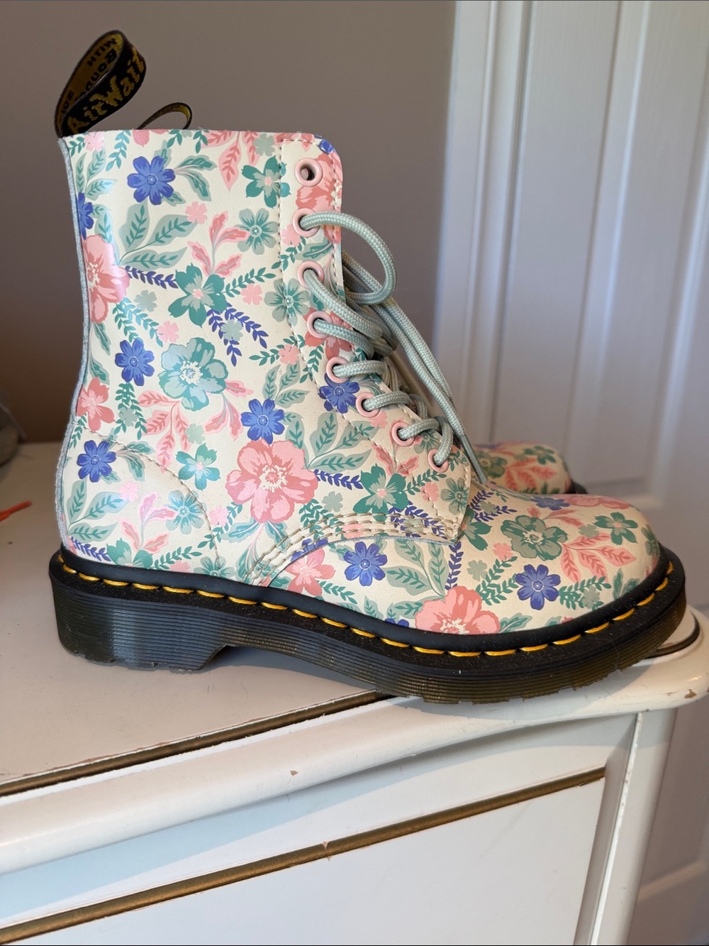 Dr Martens. 1460 Pascal Floral Lace-Up Boots - Pink Multicolor
